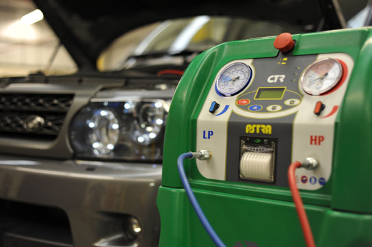 Les Potts Air Conditioning Servicing