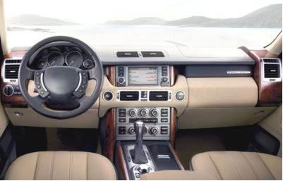 Range Rover V8 Diesel interior photograph